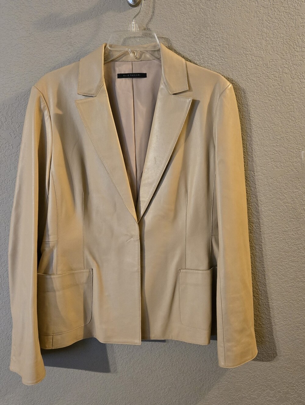 Elie Tahari Womens Beige/Tan Leather Jacket/Blazer Size Large One Snap Closure